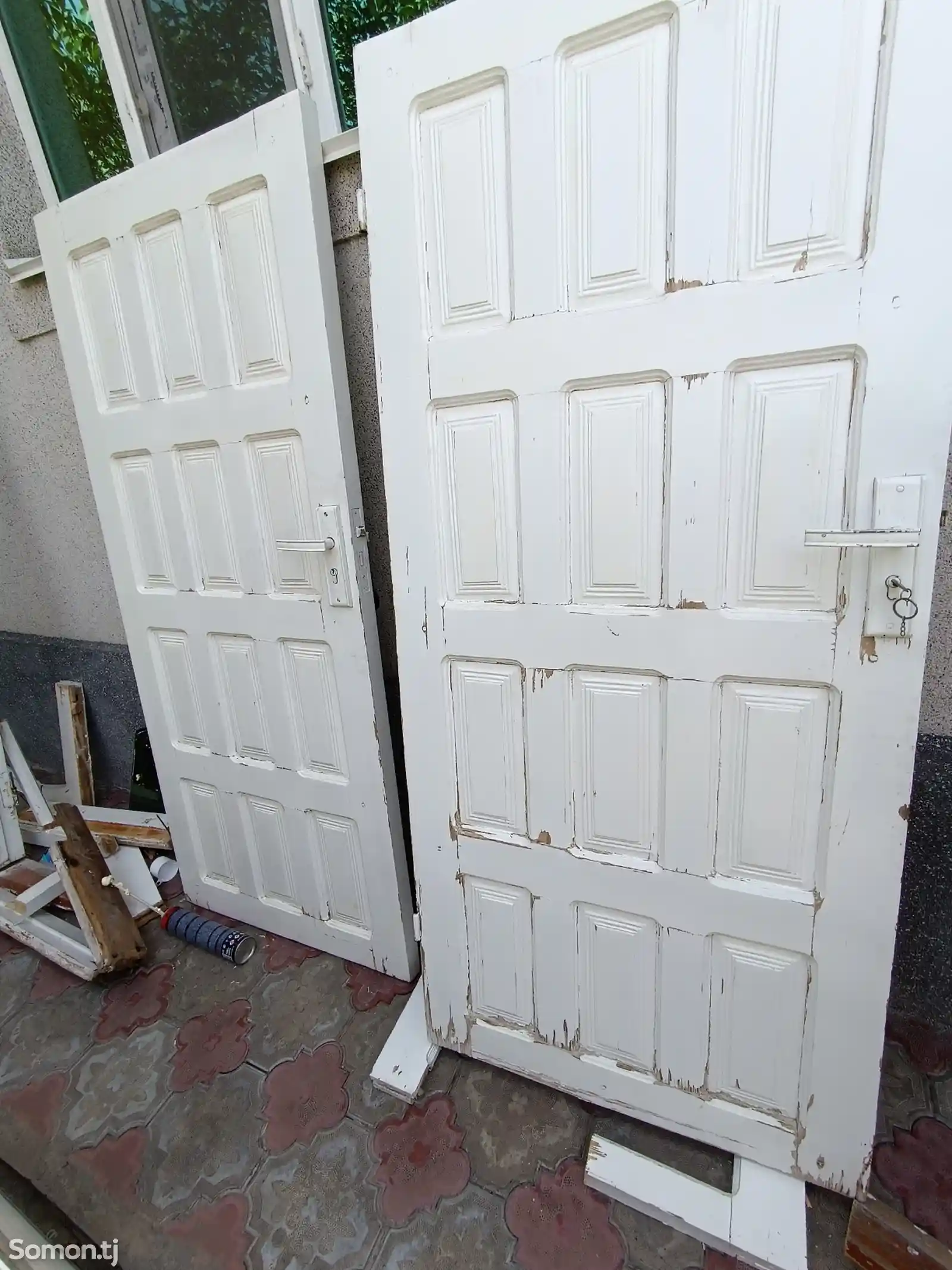 Дверь российский деревянный-2