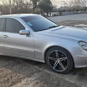 Mercedes-Benz E class, 2002