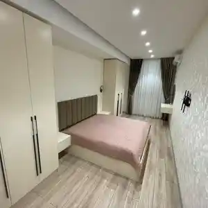 2-комн. квартира, 4 этаж, 80м², Стадион Спартак, кукольный театр