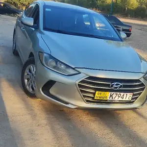 Hyundai Elantra, 2017