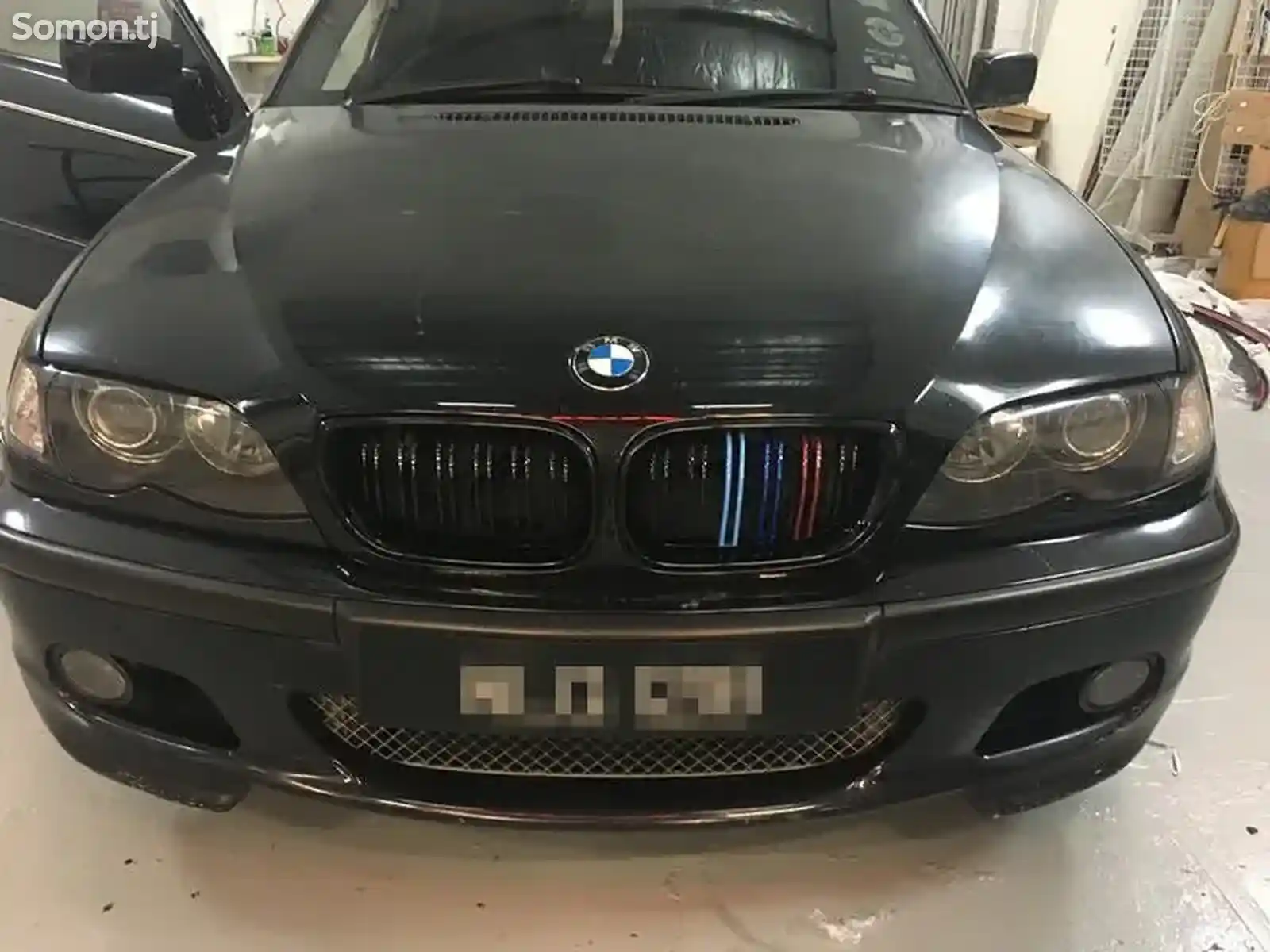 Решетка радиатора ноздри M Performance BMW E46 20022004 / Седан/Универсал-5