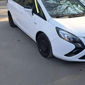 Opel Zafira, 2015