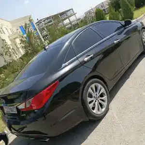 Hyundai Sonata, 2012