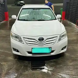 Toyota Camry, 2011