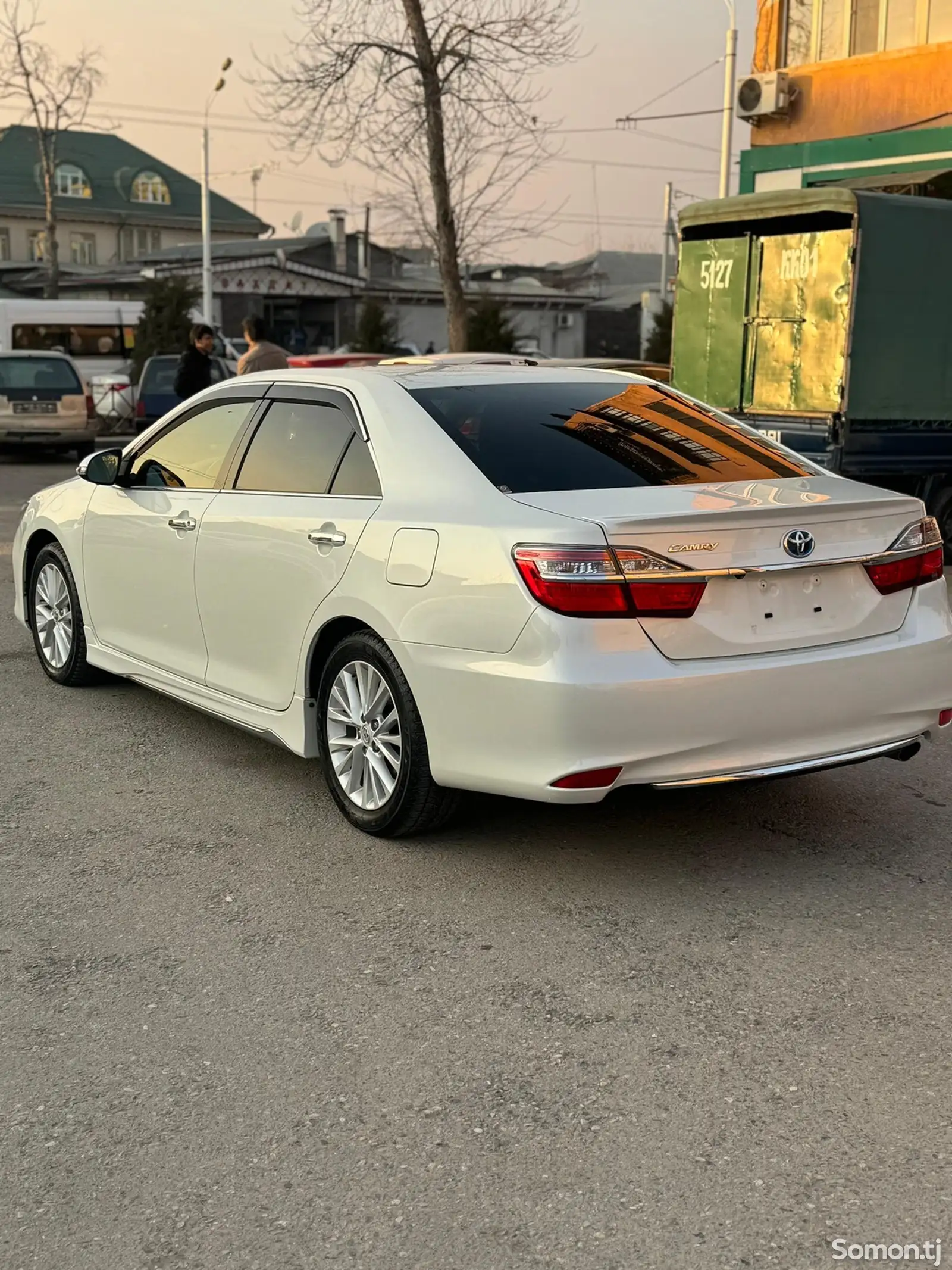 Toyota Camry, 2016-1