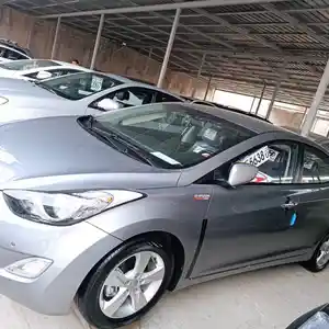 Hyundai Avante, 2013