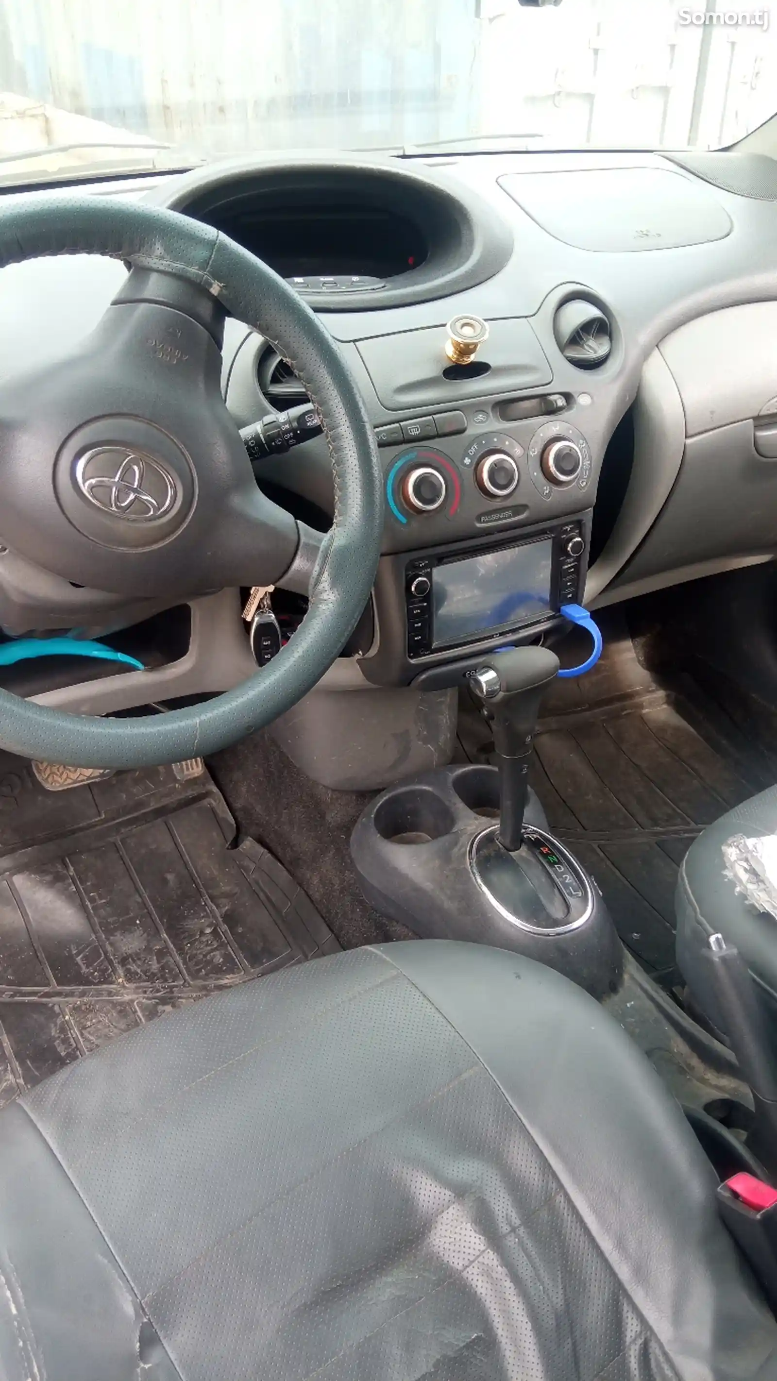 Toyota Vitz, 2002-9