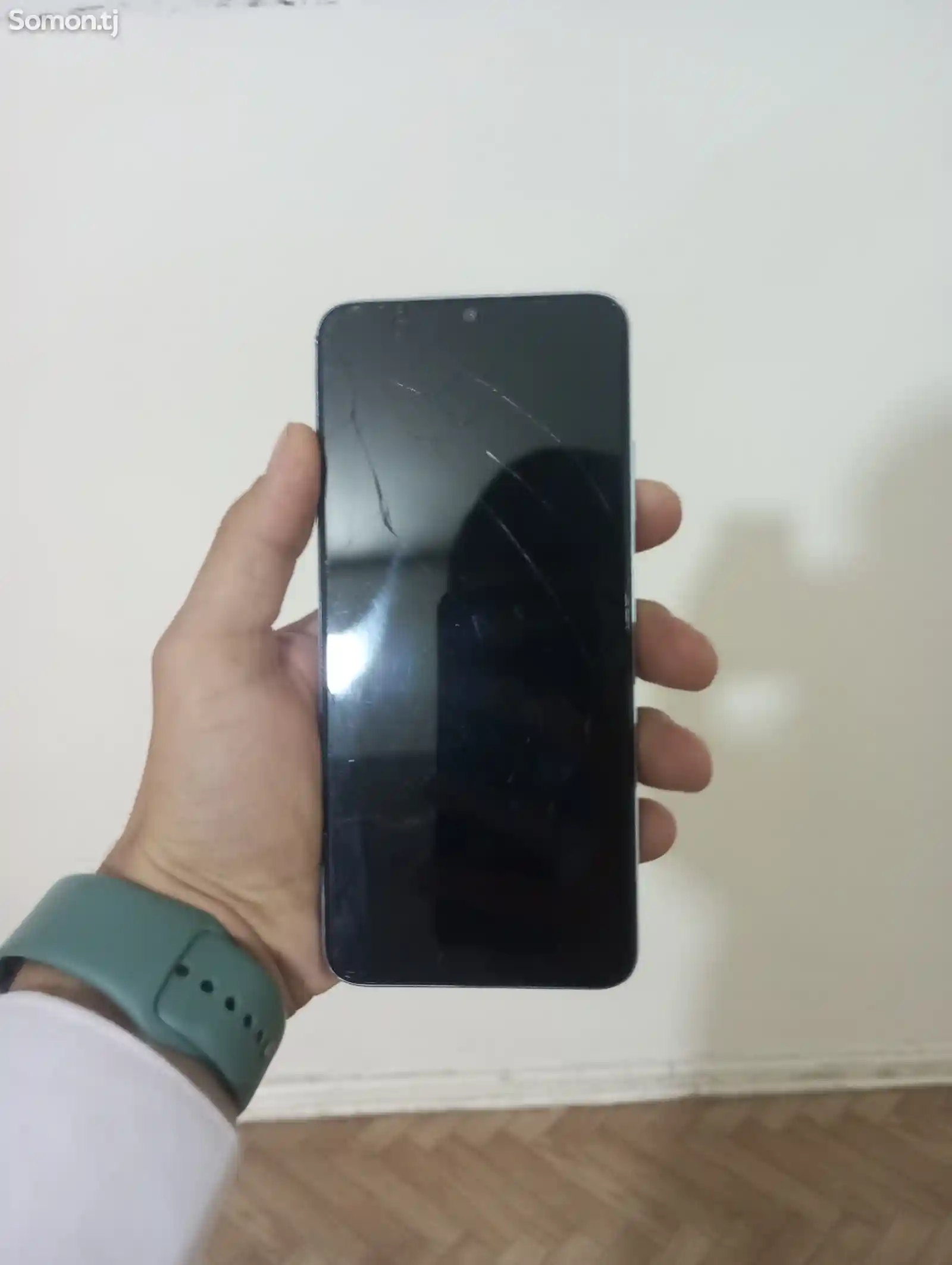 Телефон Infinix-6