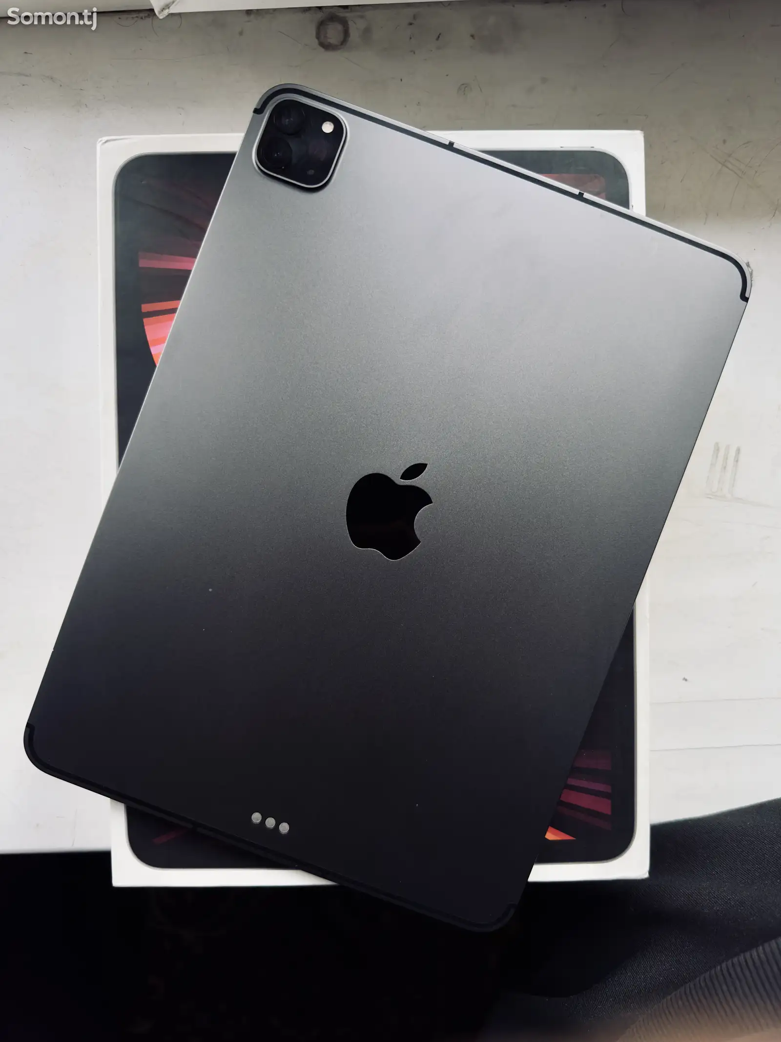 Планшет Apple iPad Pro-1