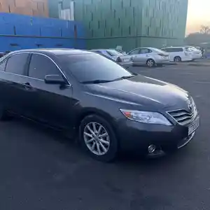 Toyota Camry, 2010