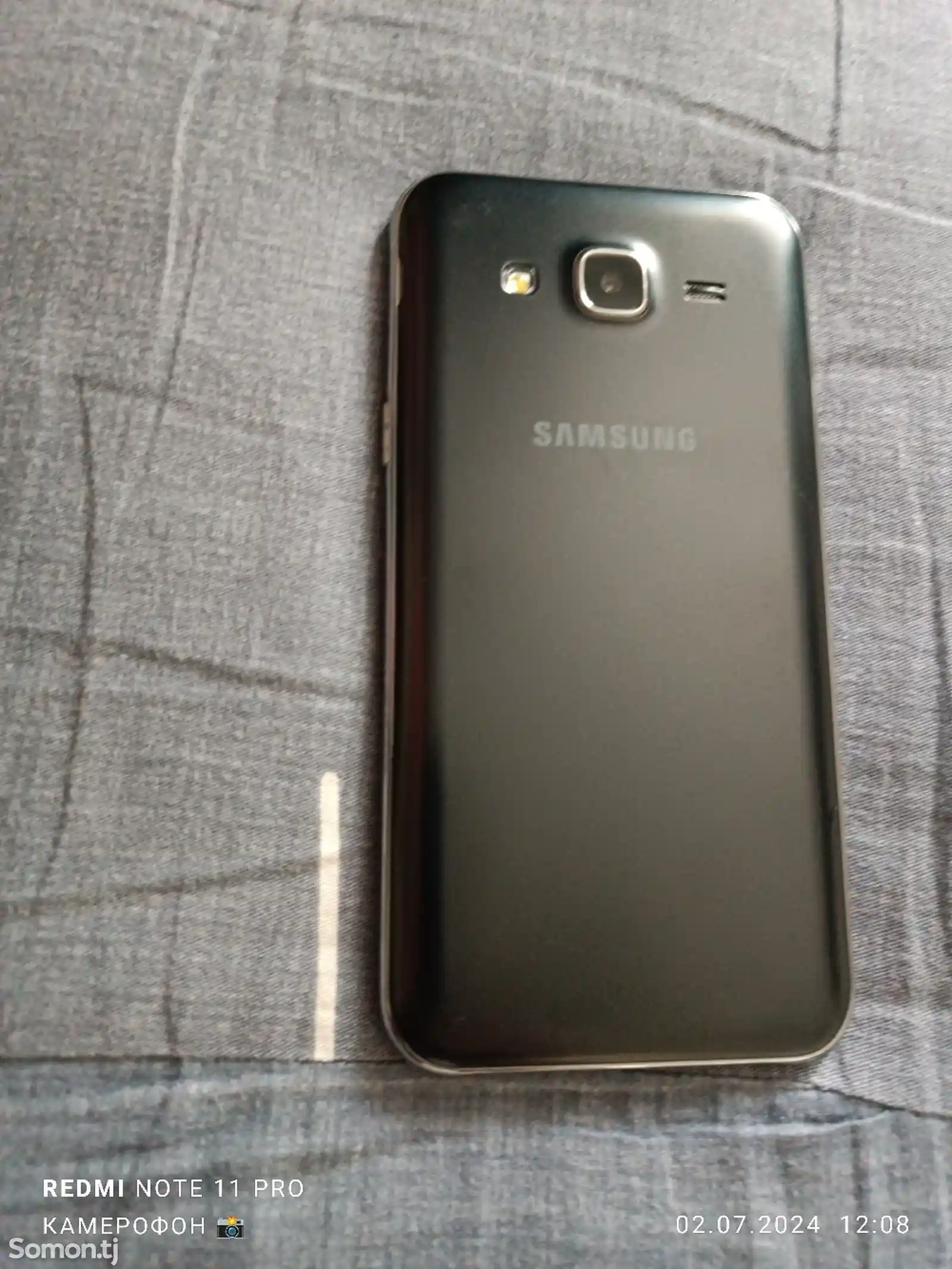 Samsung Galaxy j5 8gb-1