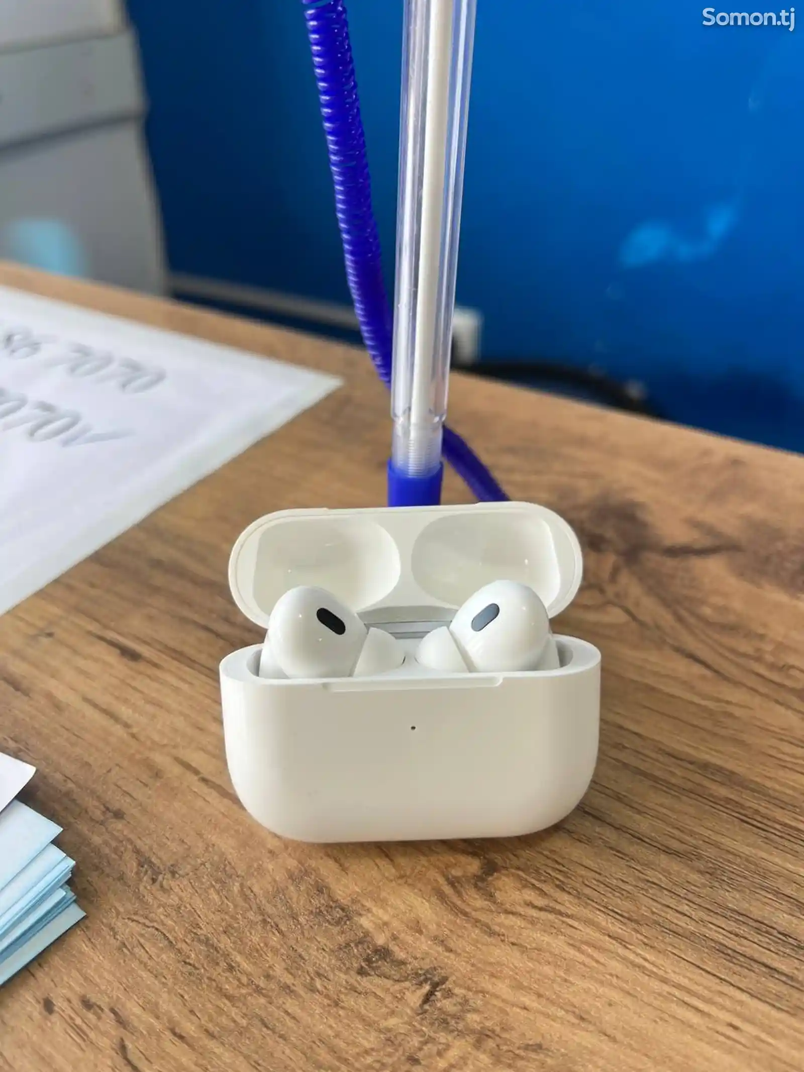 Беспроводные наушники AirPods-1