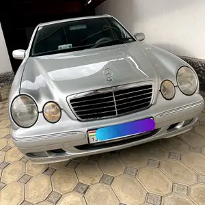 Mercedes-Benz E class, 2000