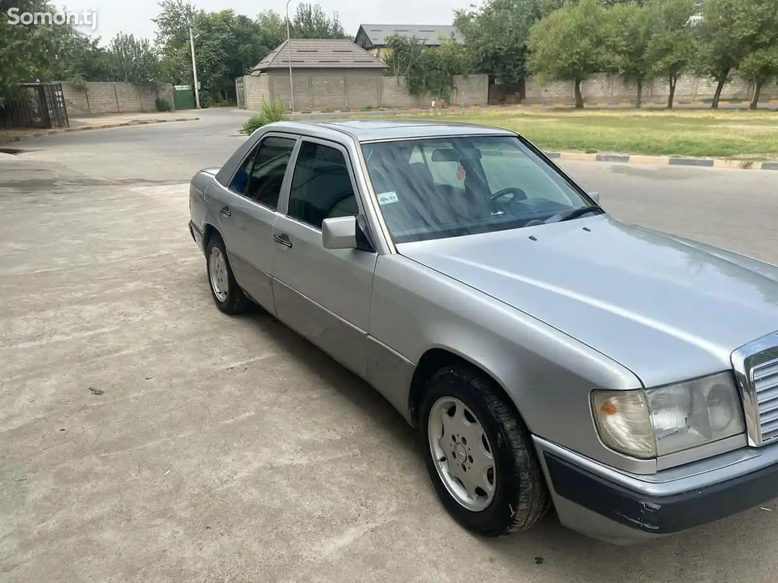 Mercedes-Benz E class, 1993-4