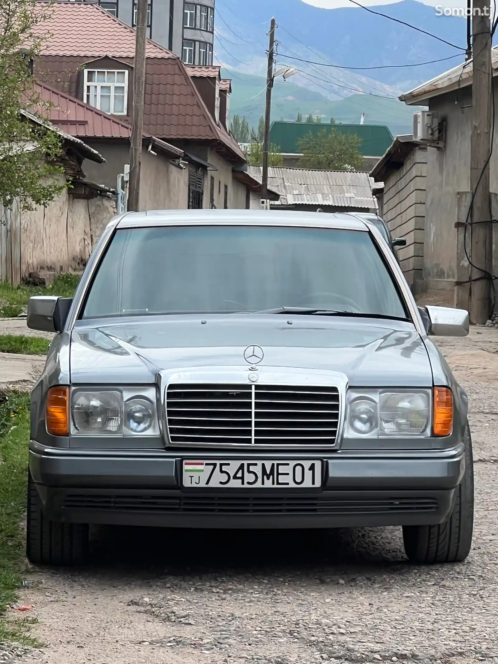 Mercedes-Benz W124, 1990-1