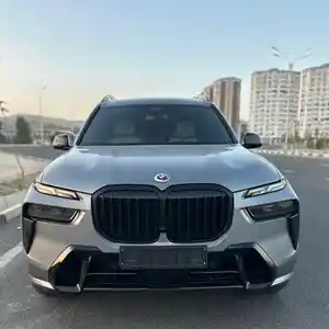 BMW X7, 2023