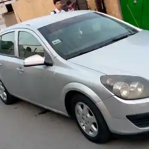 Opel Astra H, 2004