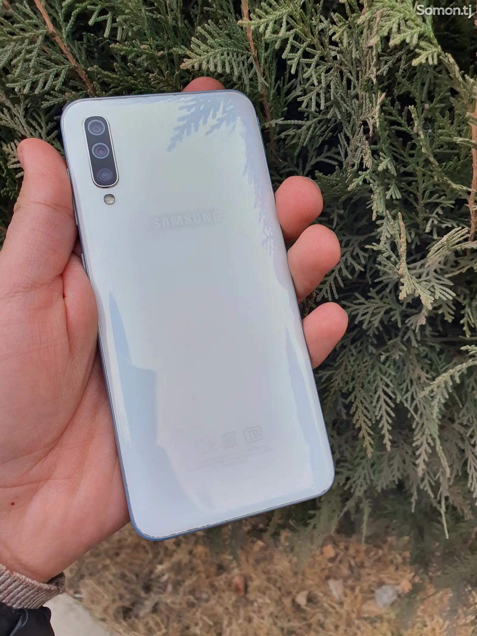 Samsung Galaxy A50-1