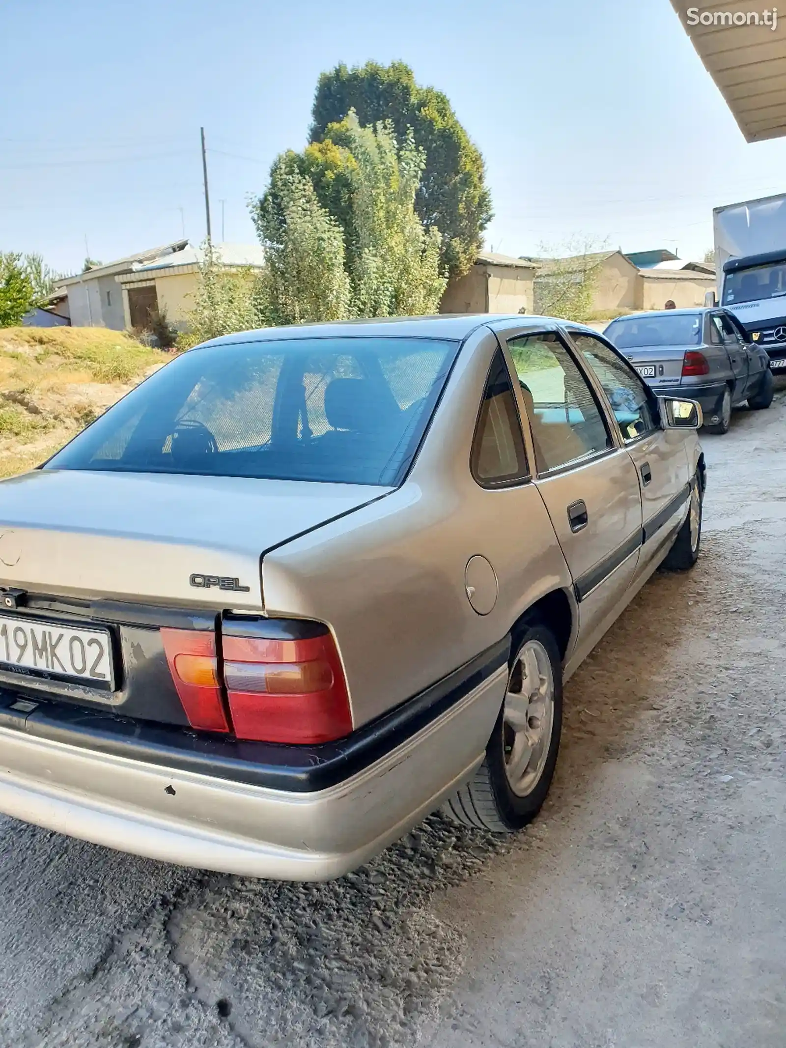 Opel Vectra A, 1992-4