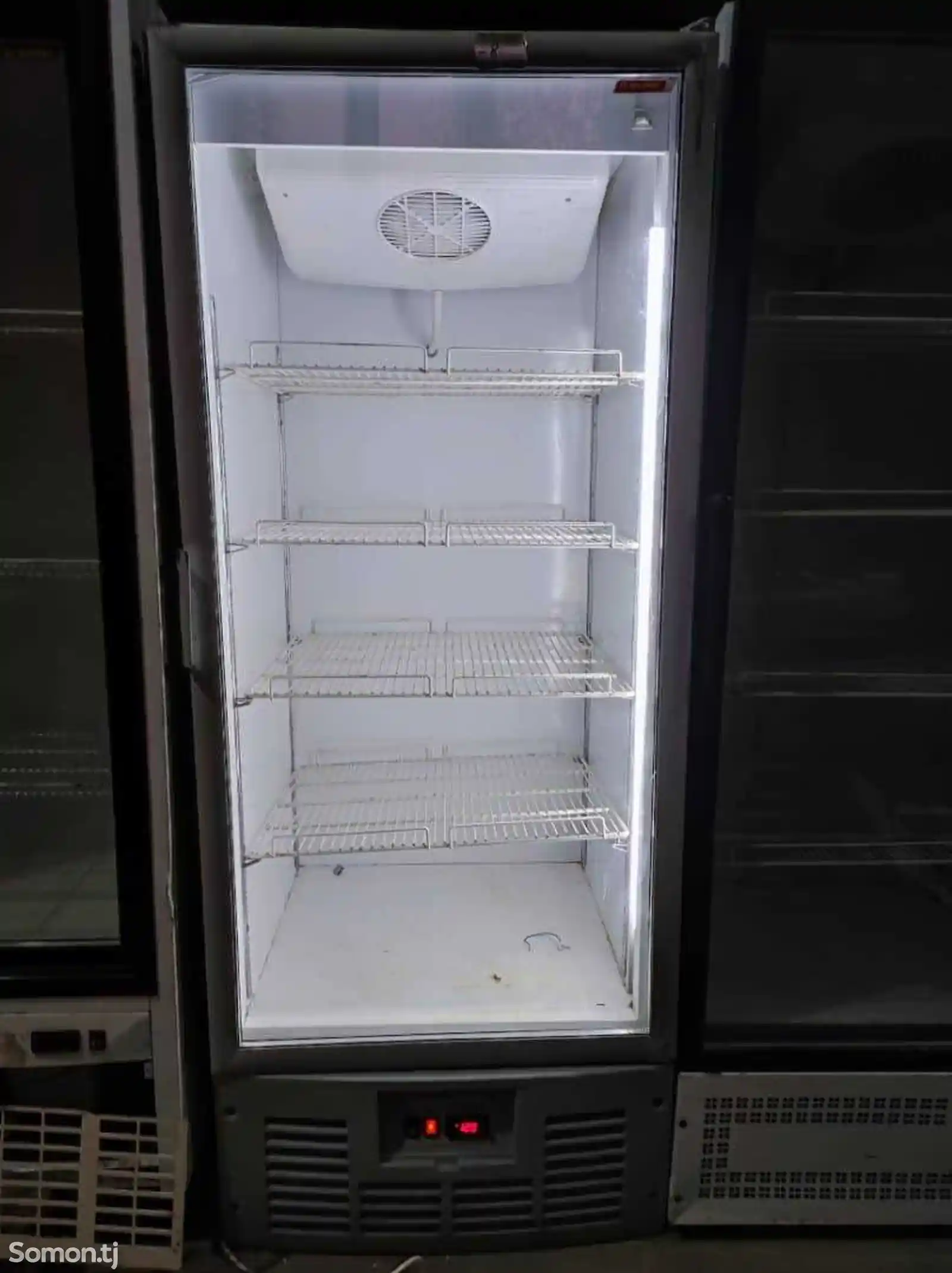 Холодильный шкаф Ариада-2