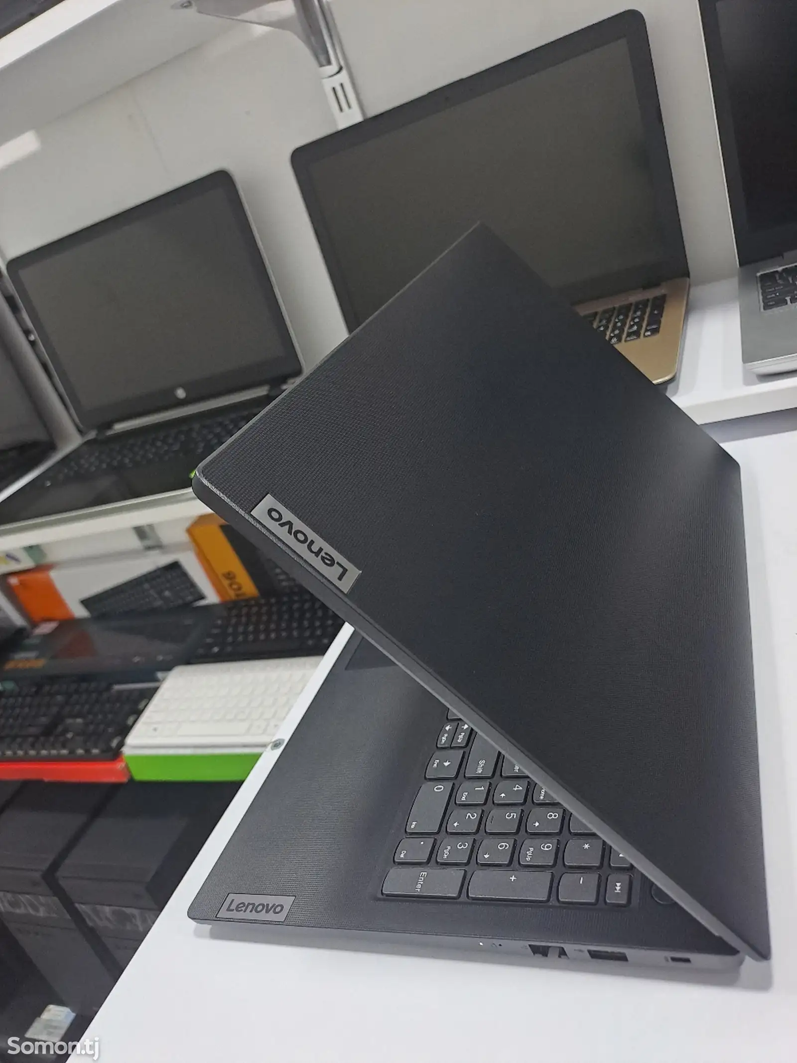 Ноутбук Lenovo i5-13gen-5