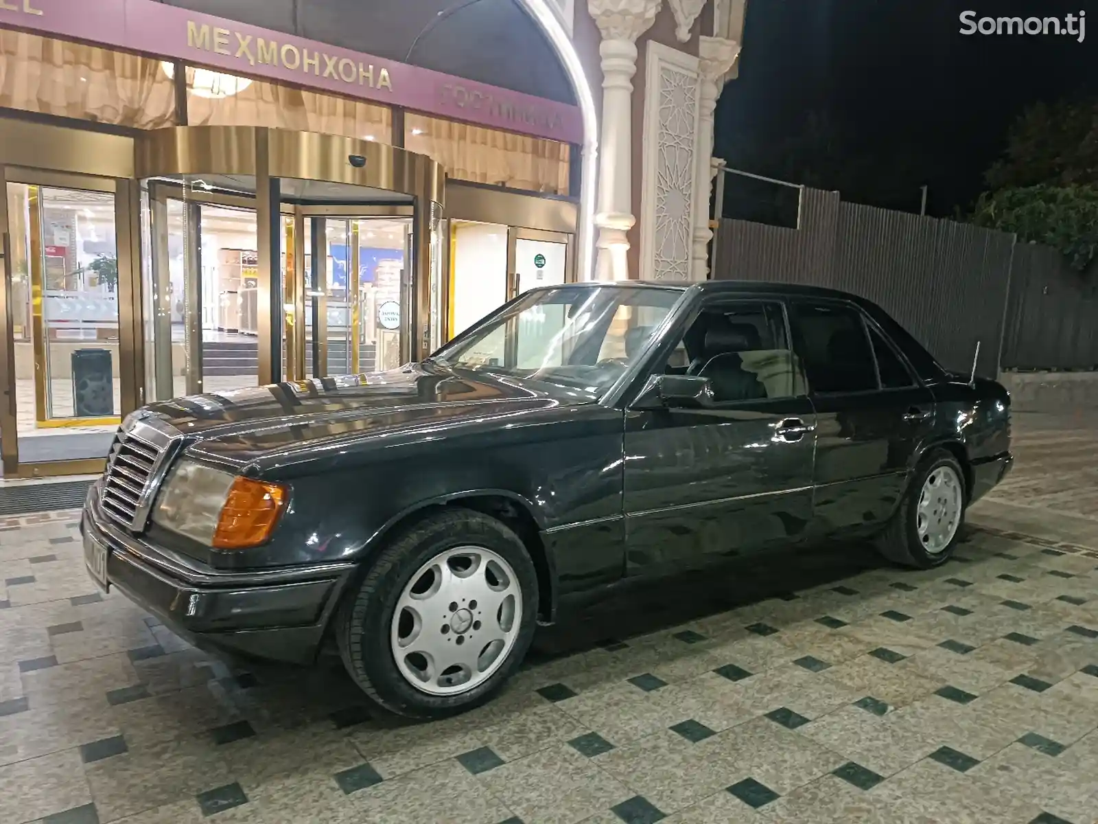 Mercedes-Benz W124, 1990-13