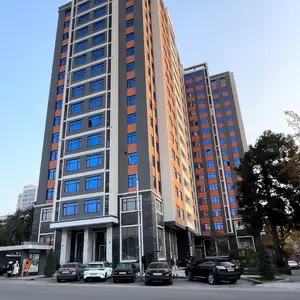 4-комн. квартира, 12 этаж, 113 м², Спартак, Кукольный театр