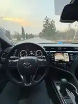 Toyota Camry, 2019-5