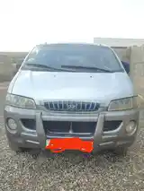 Hyundai Starex, 2000-2