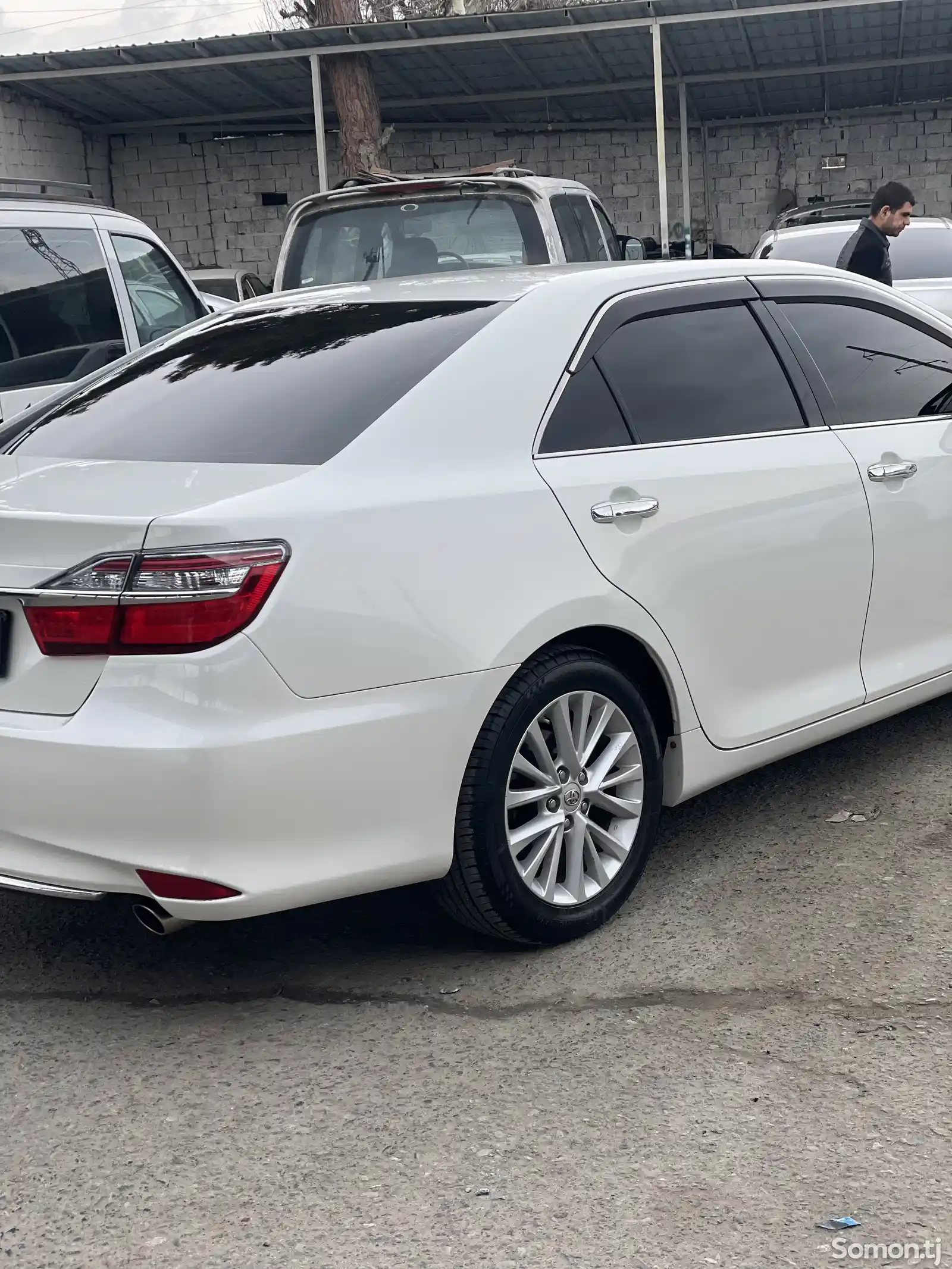 Toyota Camry, 2016-8