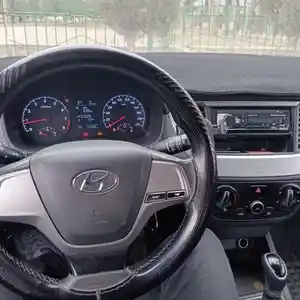 Hyundai Solaris, 2019