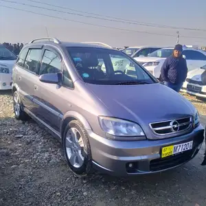 Opel Zafira, 2005