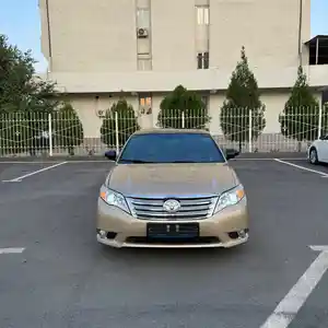 Toyota Avalon, 2011