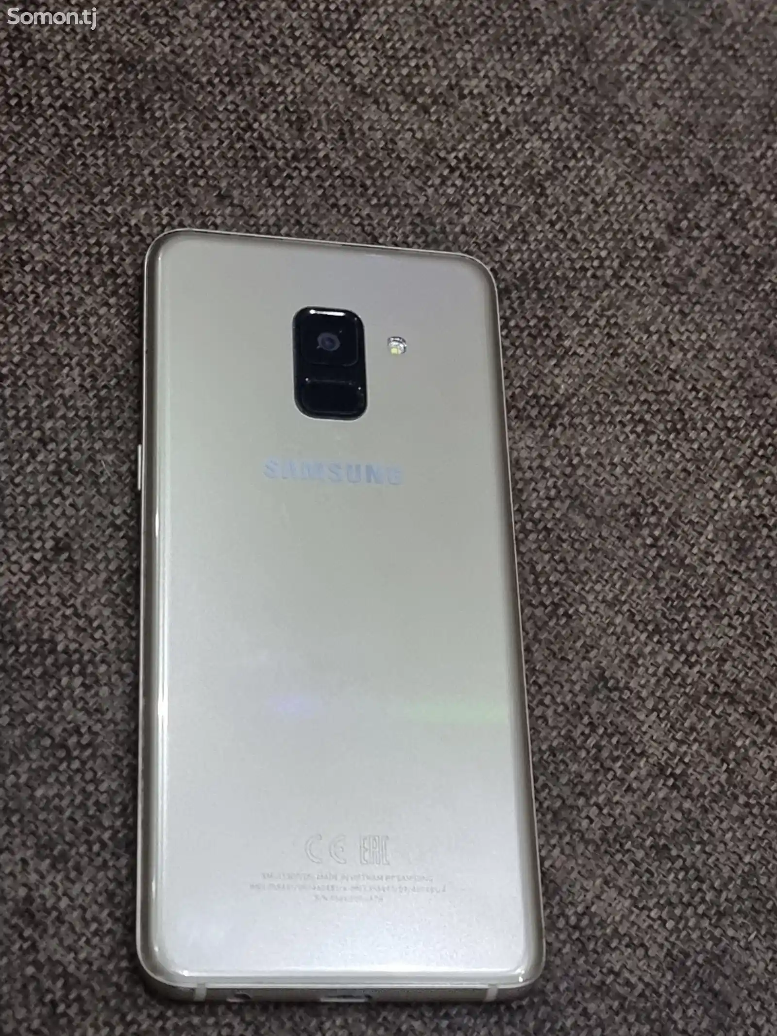 Samsung Galaxy A8-2