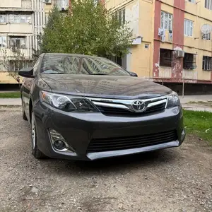 Toyota Camry, 2014