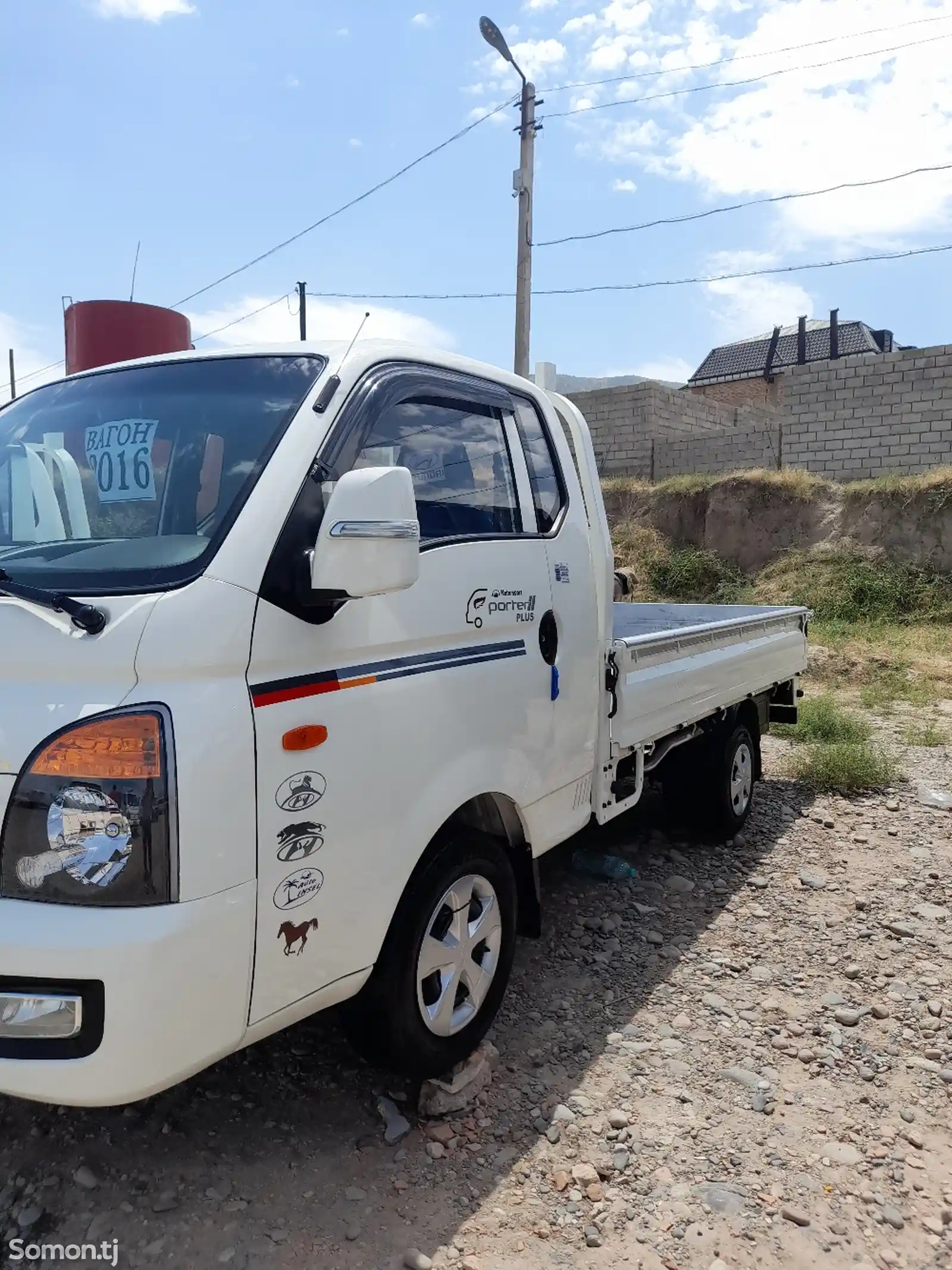 Бортовой автомобиль Hyundai Porter II, 2016-4