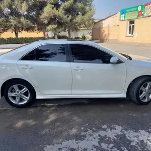 Toyota Camry, 2012