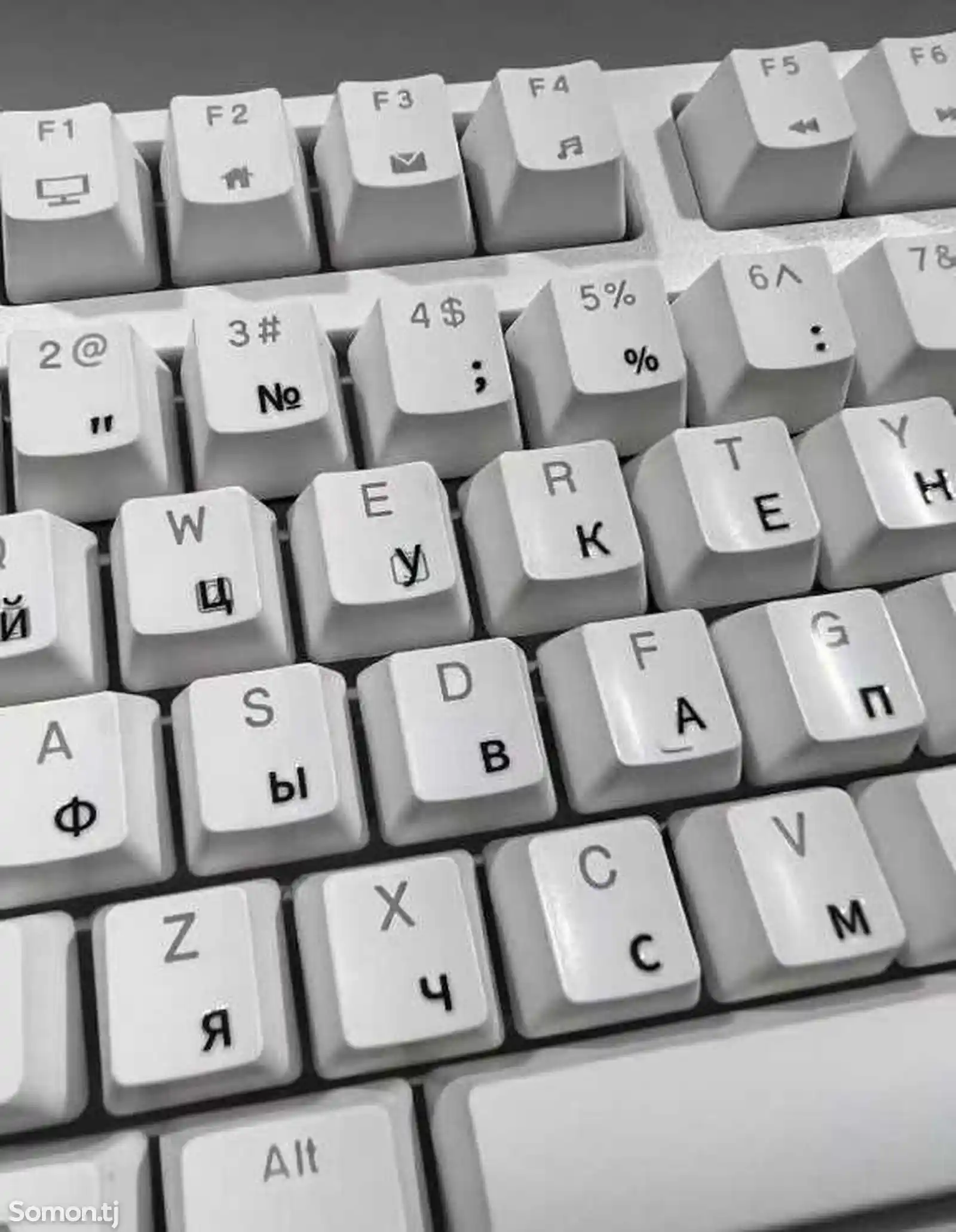Прозрачные наклейки с русским шрифтом на клавиатуру с подцветкой-3
