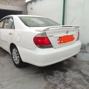 Toyota Camry, 2005