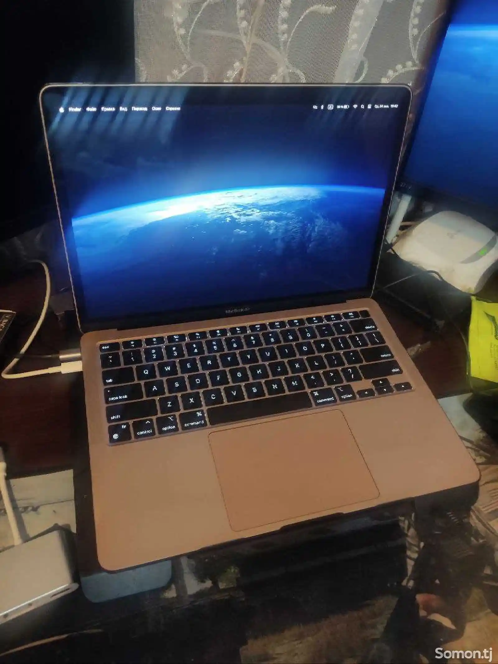 Ноутбук Apple MacBook Air 13 2020 M1/13.3 /2560x1600 Gold-7