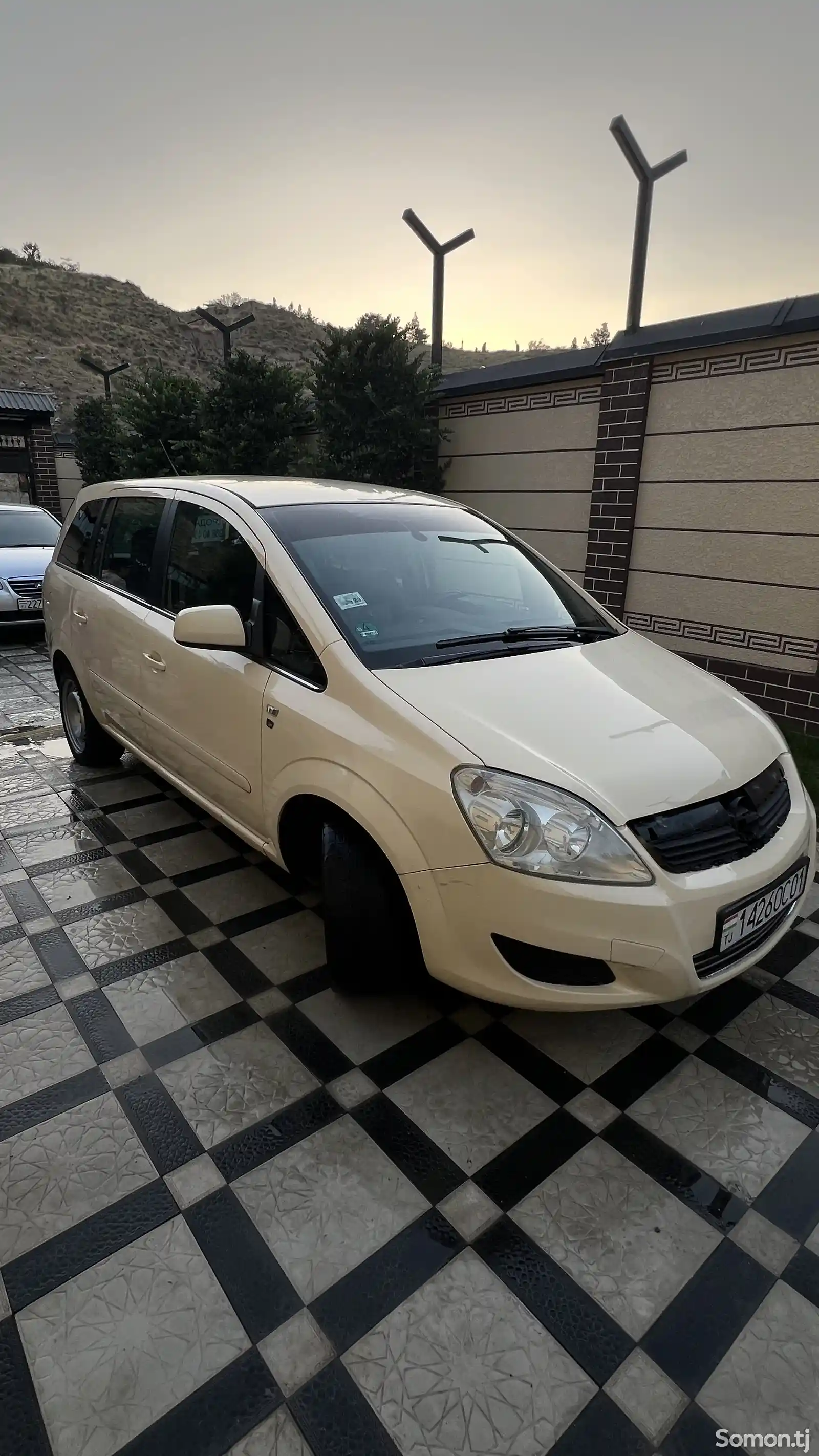 Opel Zafira, 2010-4