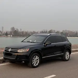 Volkswagen Touareg, 2012