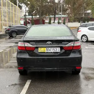 Toyota Camry, 2016