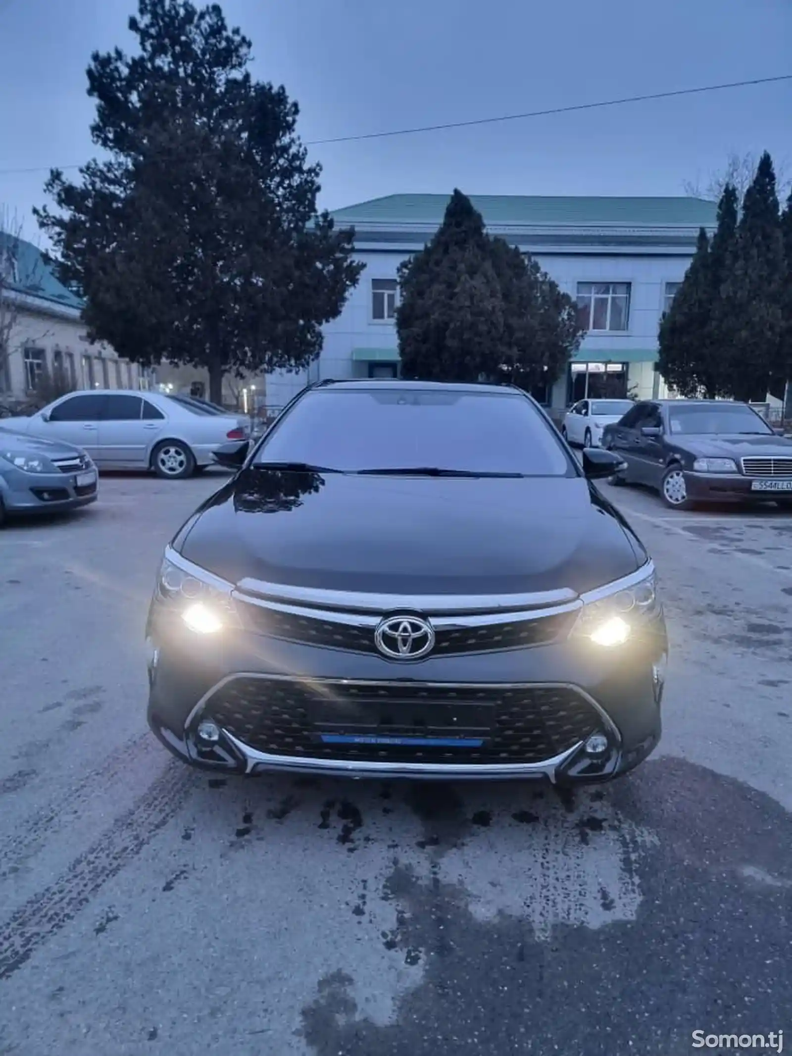 Toyota Camry, 2017-3