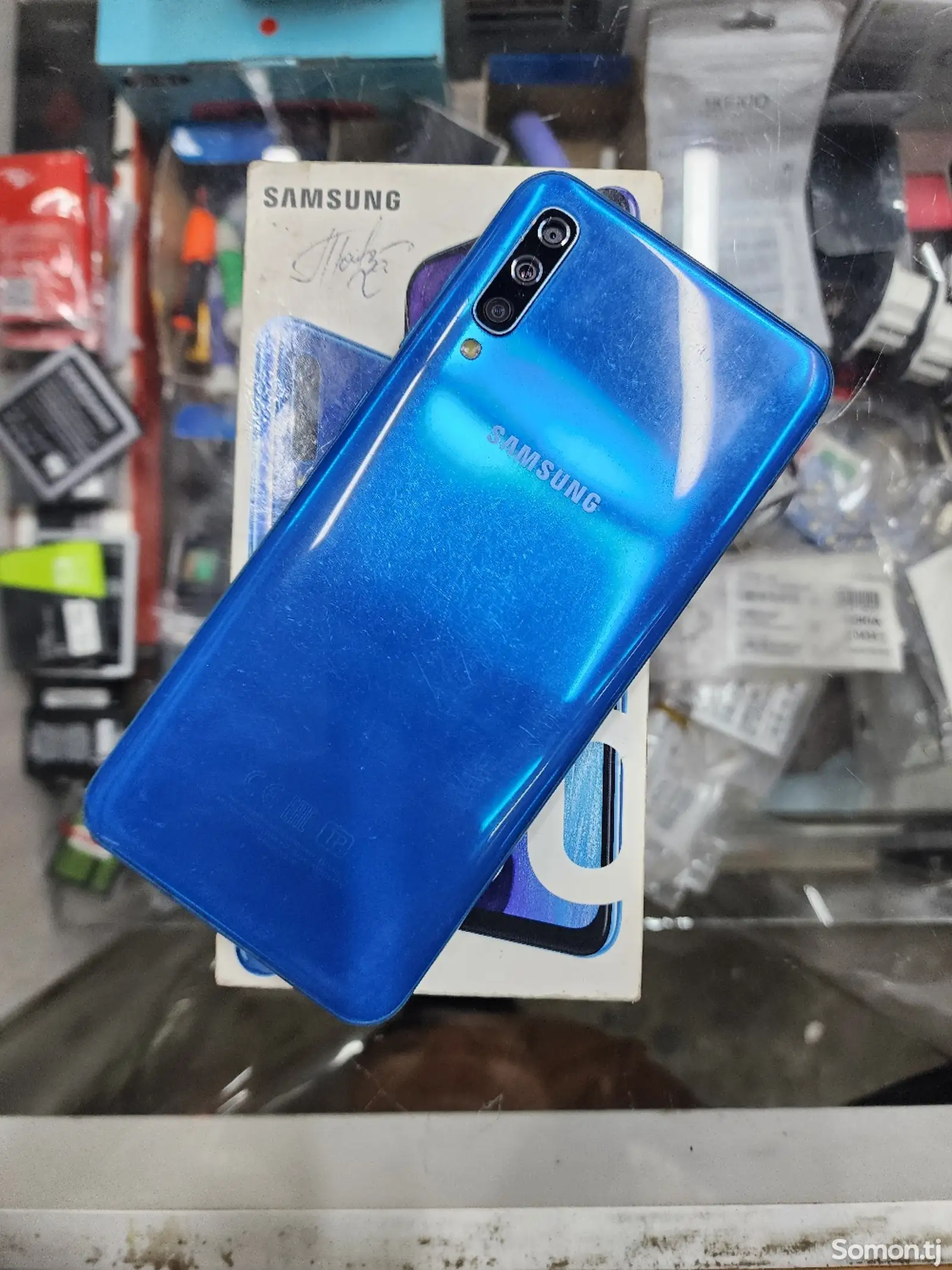 Samsung Galaxy A50-1