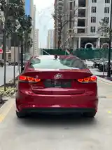 Hyundai Elantra, 2017-3