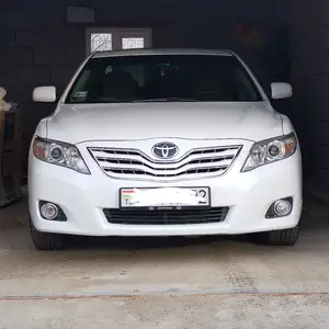 Toyota Camry, 2010