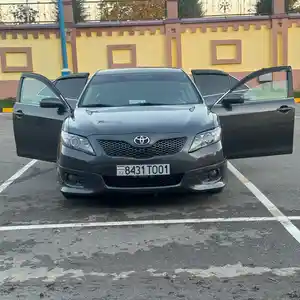 Toyota Camry, 2011