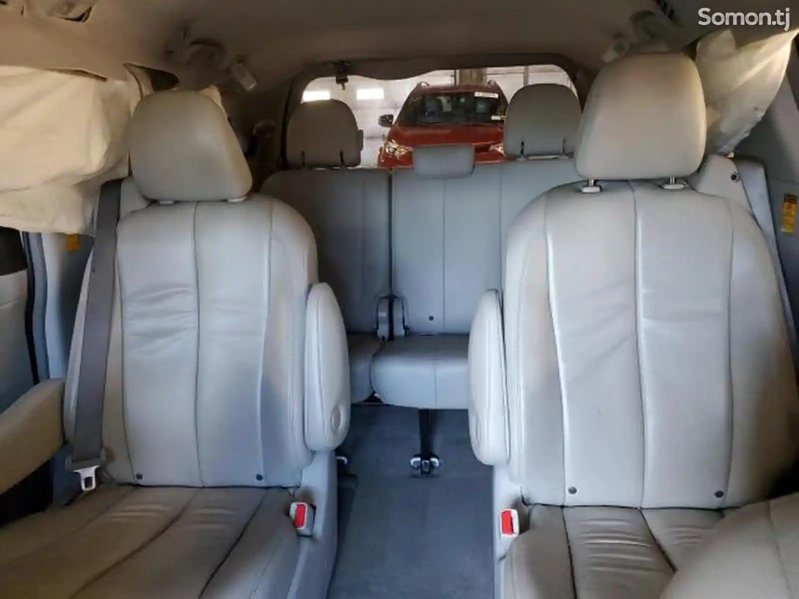 Toyota Sienna, 2014-9