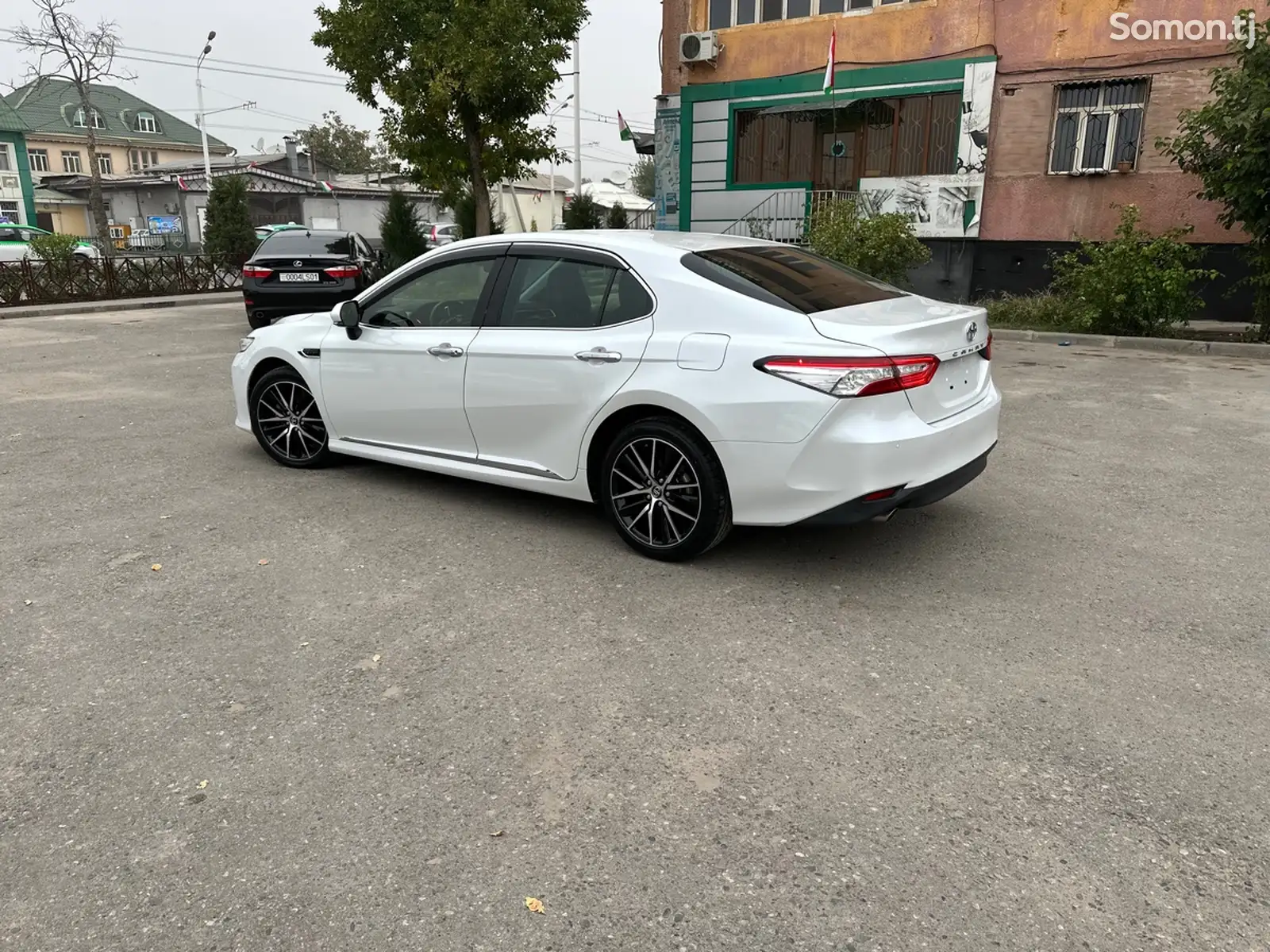 Toyota Camry, 2018-1